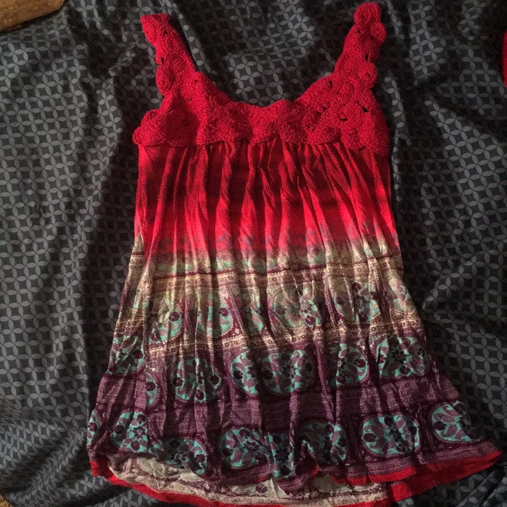 Delias top